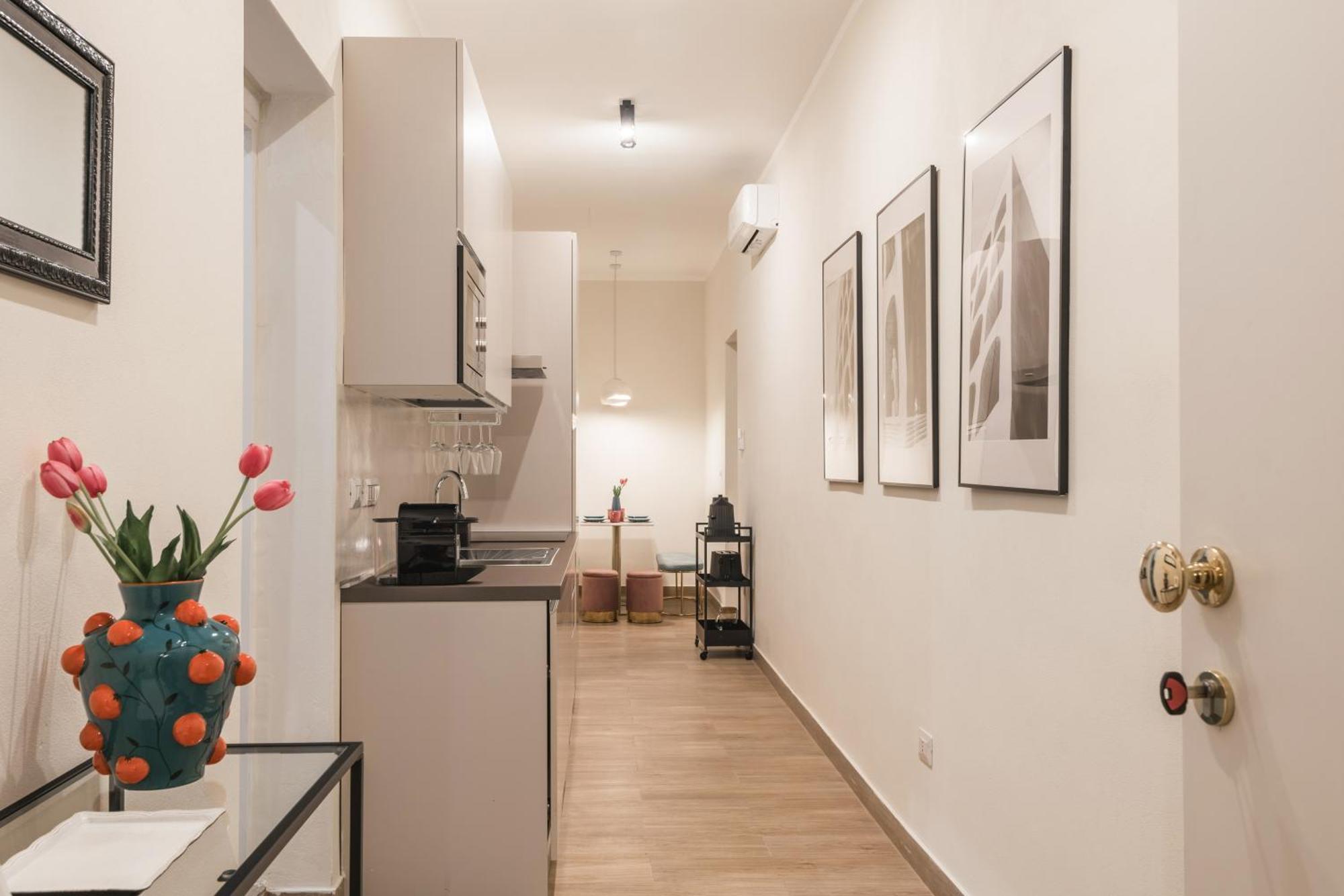 C3 Top Class Apartment, 2 Camere Da Letto, 2 Bagni, Giardino Distante 15 Minuti A Piedi Da Fontana Di Trevi Rome Bagian luar foto