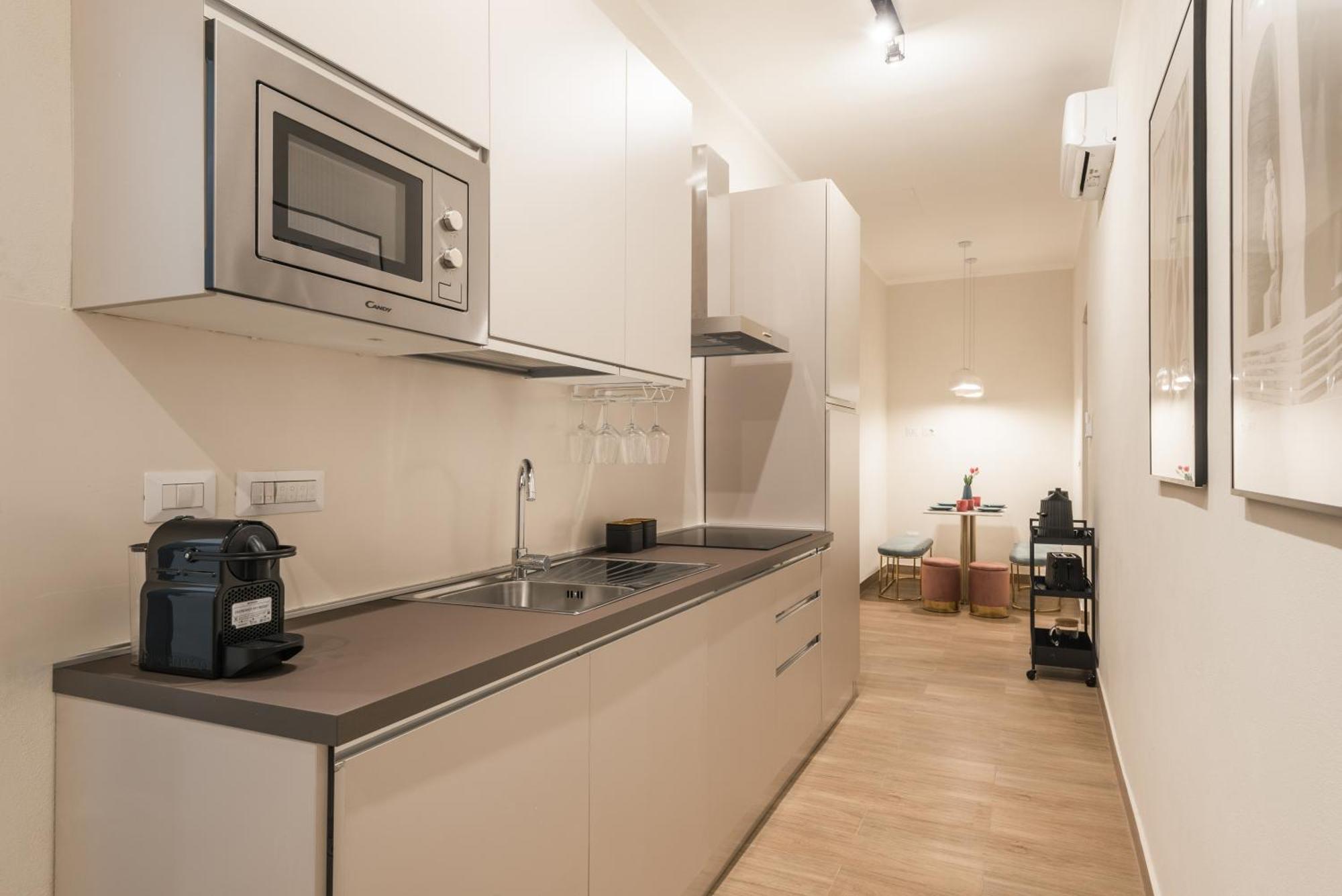 C3 Top Class Apartment, 2 Camere Da Letto, 2 Bagni, Giardino Distante 15 Minuti A Piedi Da Fontana Di Trevi Rome Bagian luar foto
